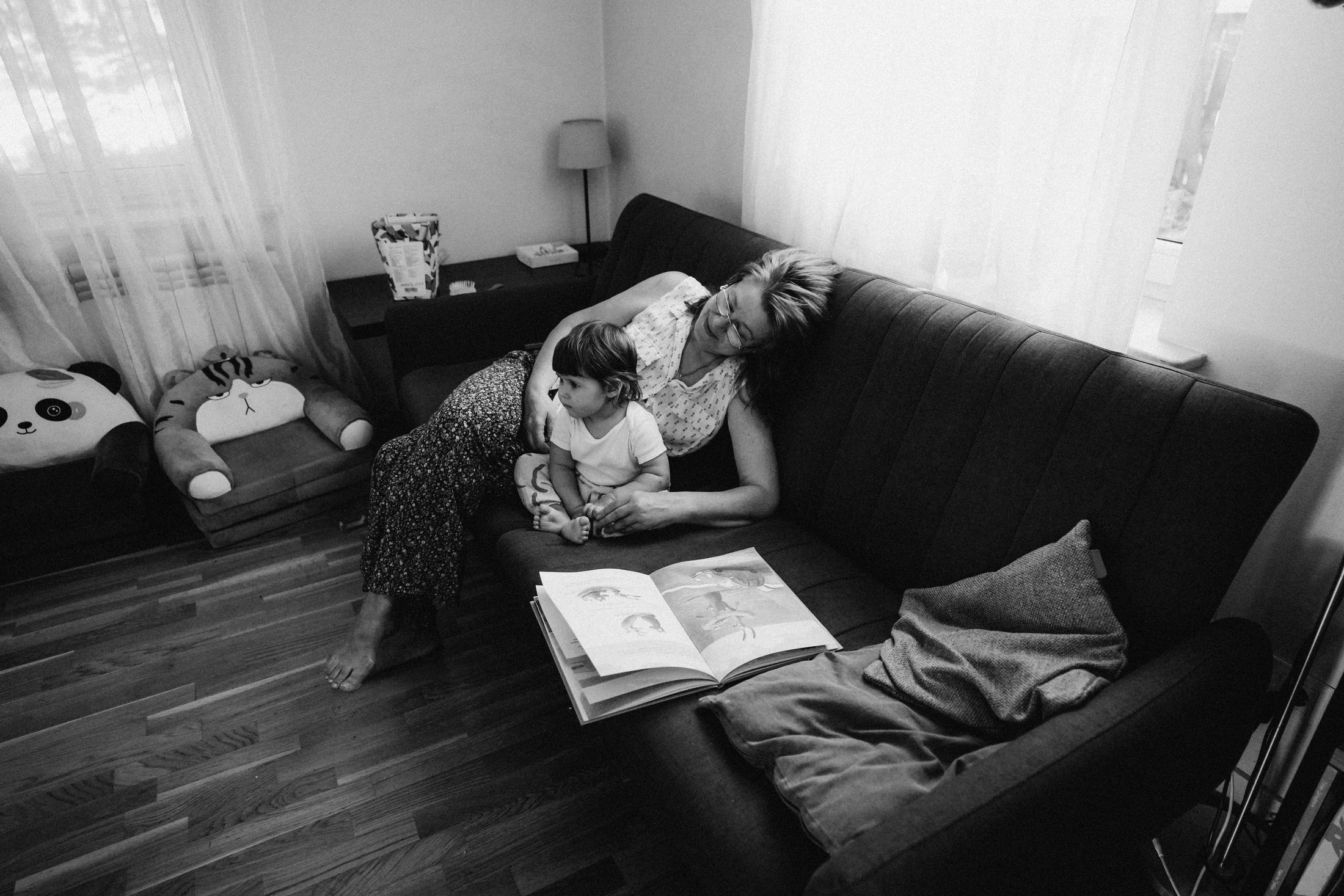 Mom with her little daughters — Wedding/Love story/Family #61