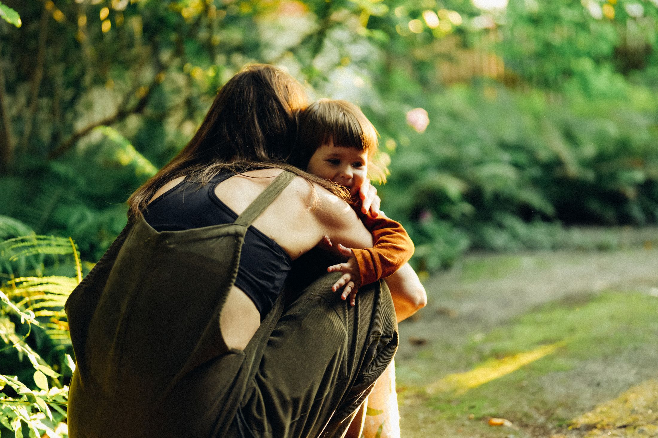 Mom with her little daughters — Wedding/Love story/Family #79