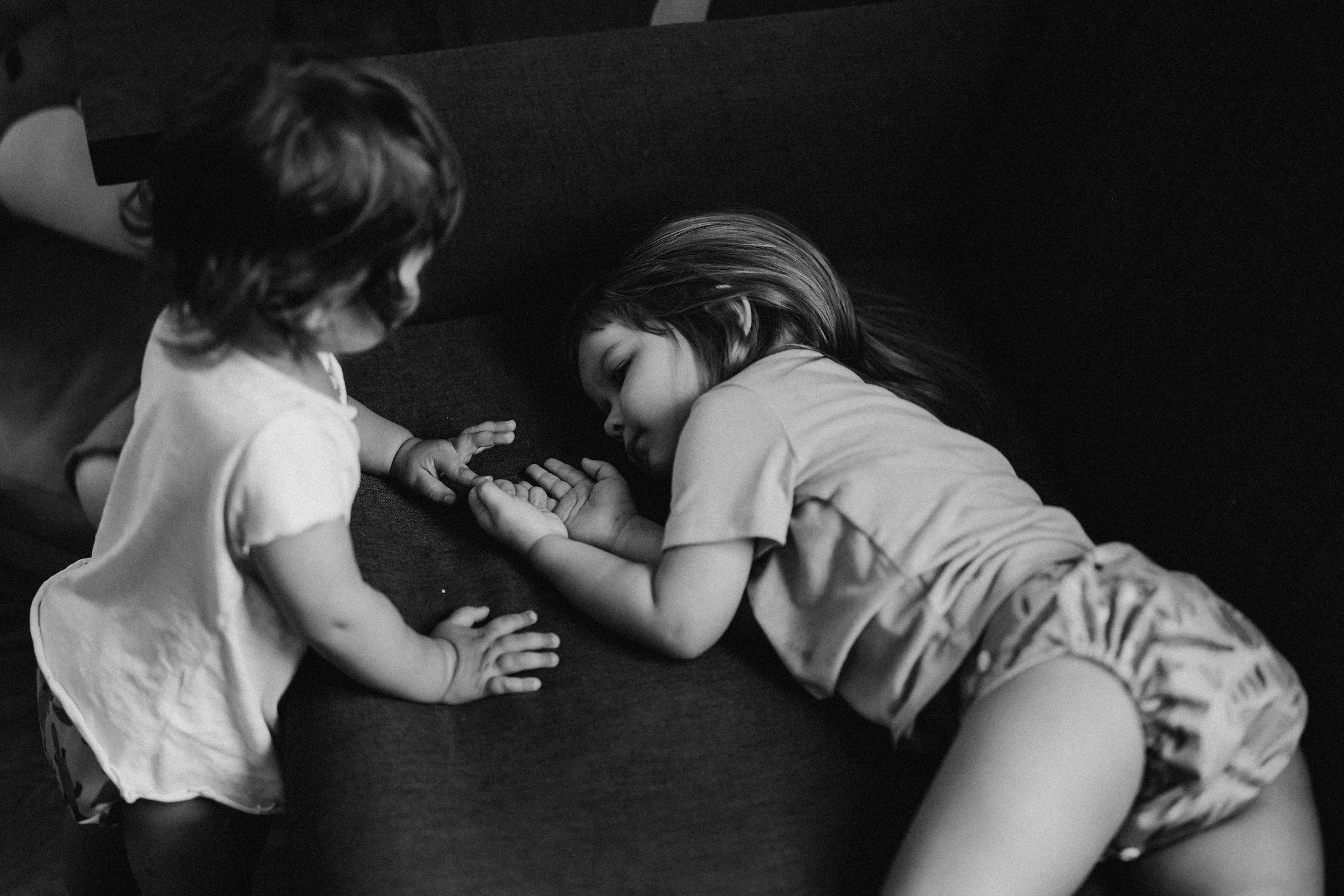 Mom with her little daughters — Wedding/Love story/Family #1