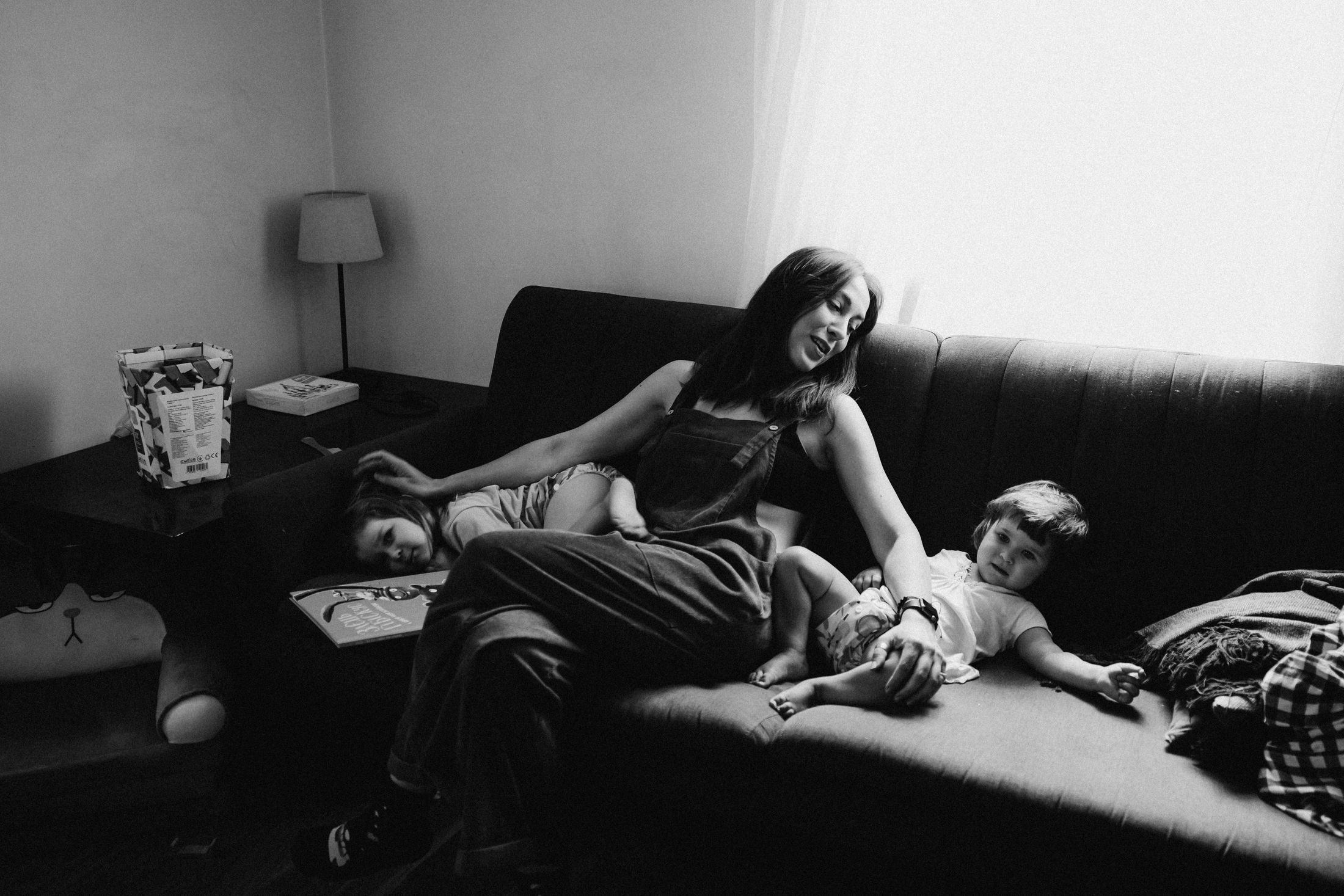 Mom with her little daughters — Wedding/Love story/Family #4