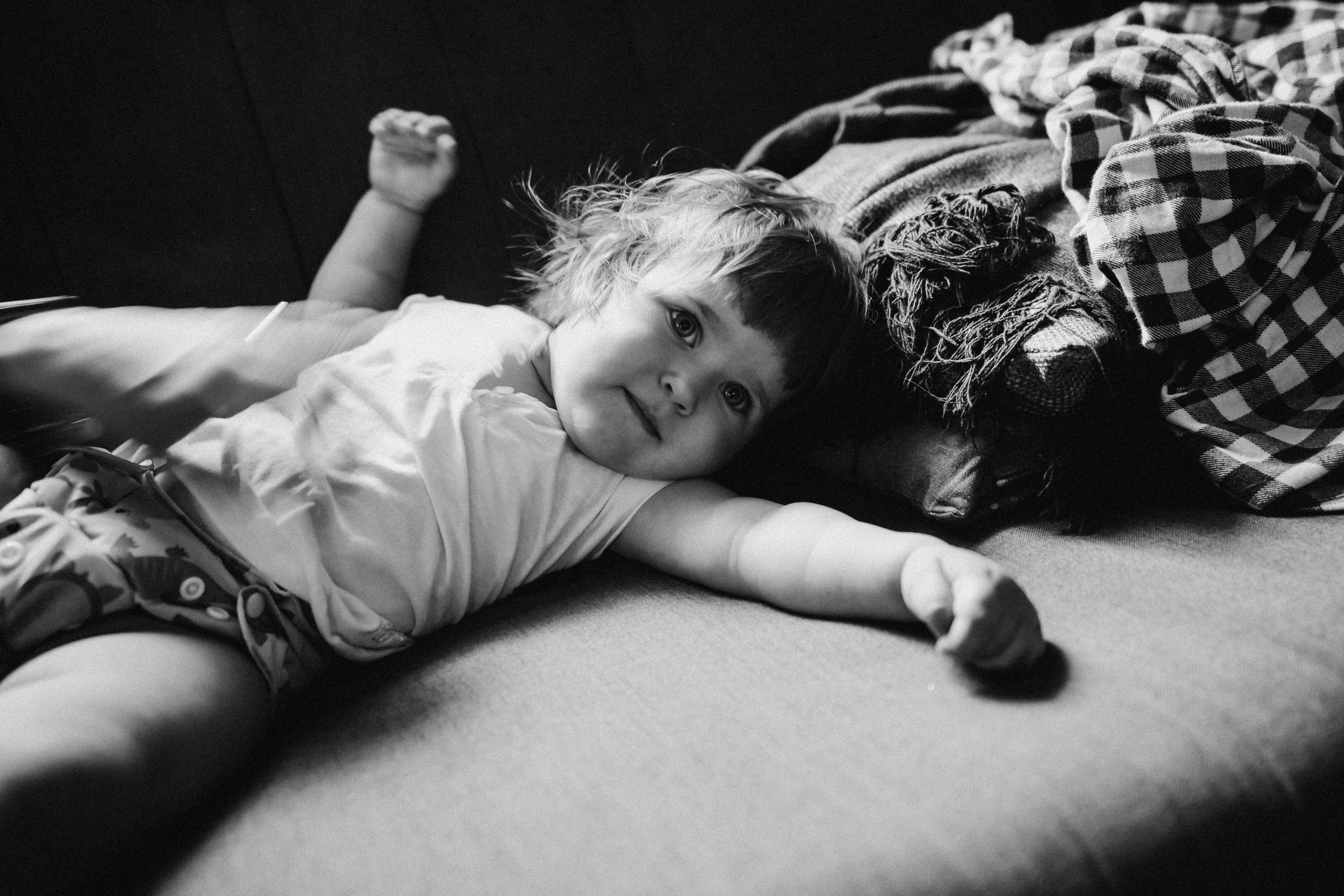 Mom with her little daughters — Wedding/Love story/Family #2