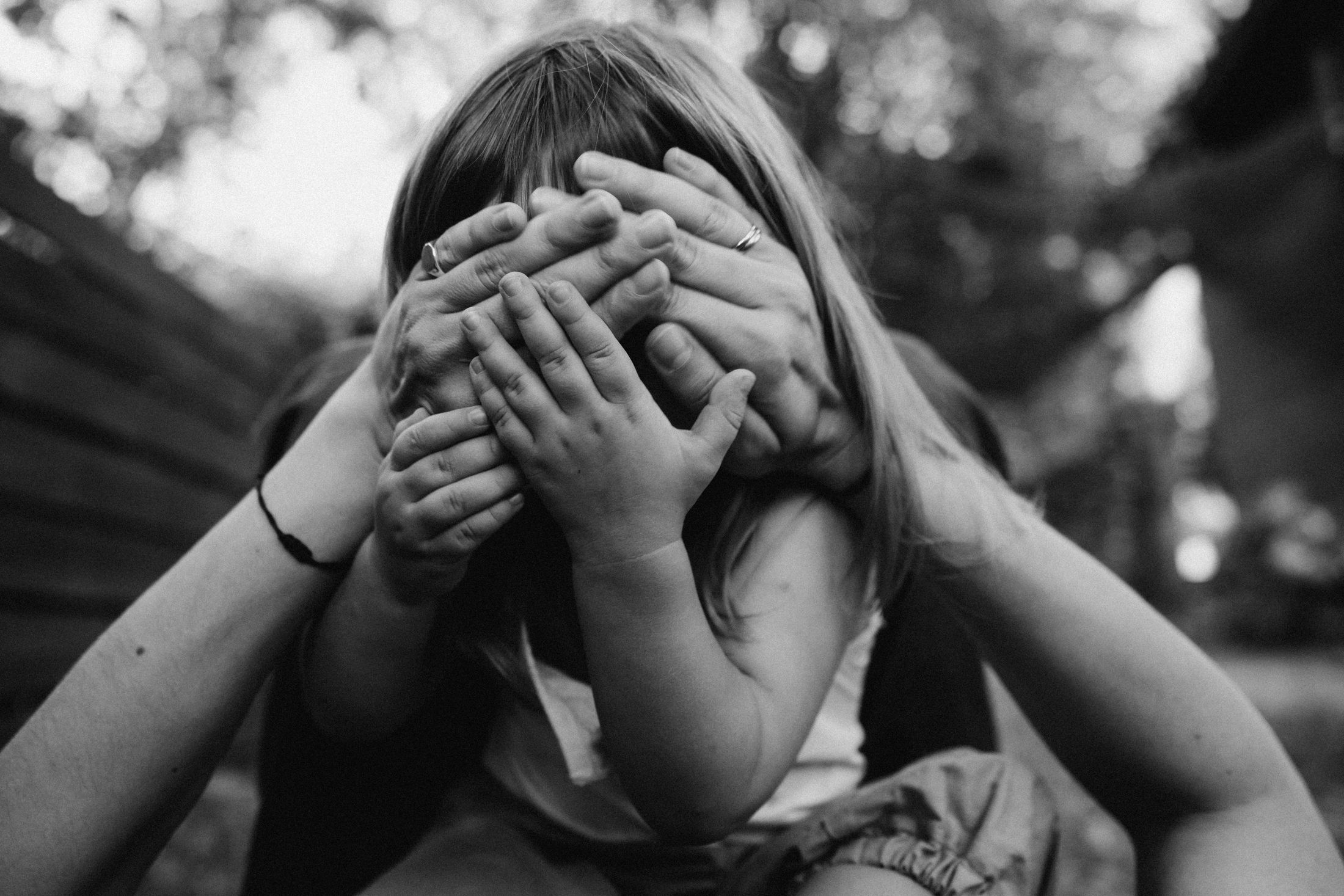 Mom with her little daughters — Wedding/Love story/Family #60
