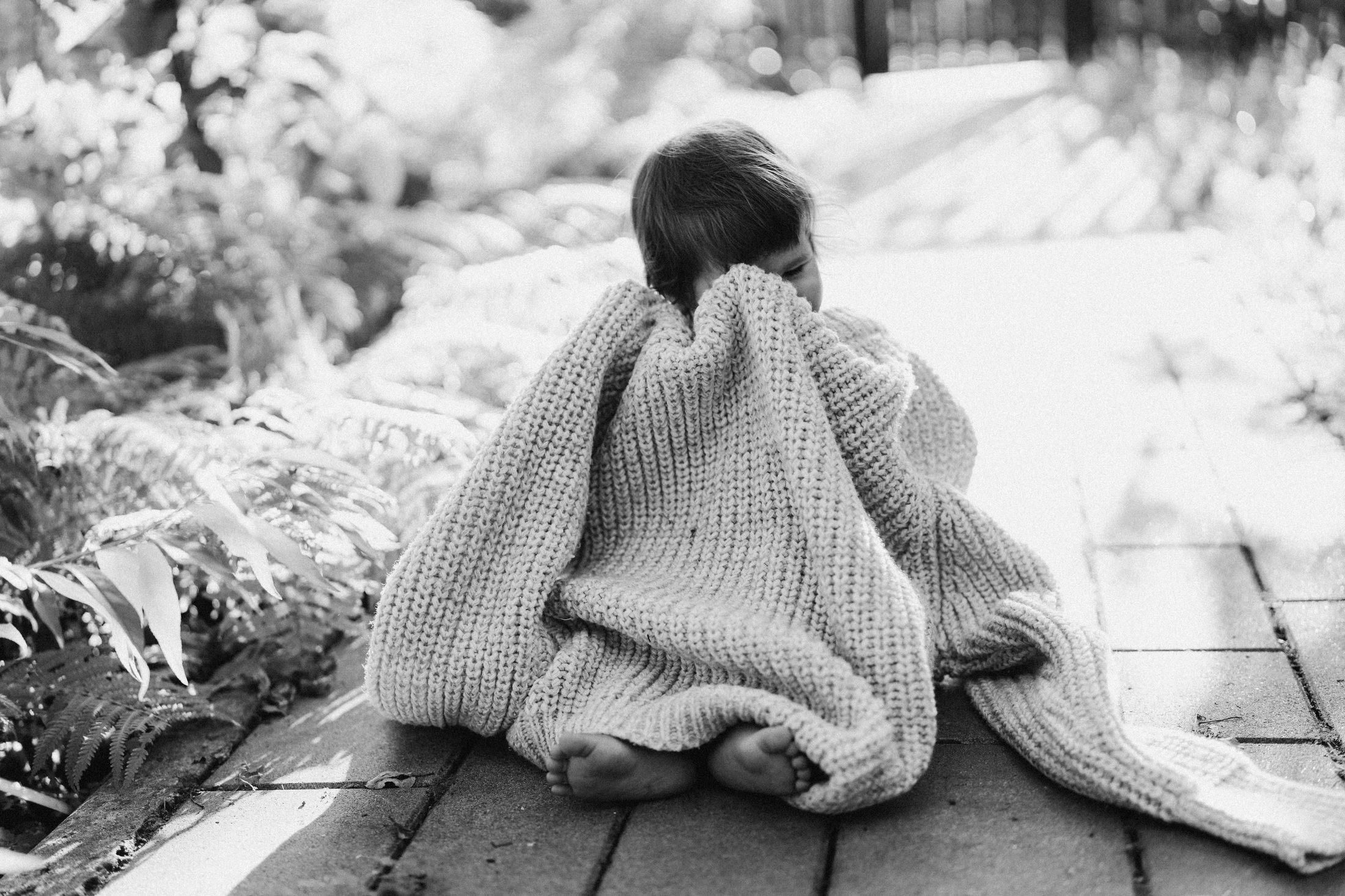 Mom with her little daughters — Wedding/Love story/Family #42