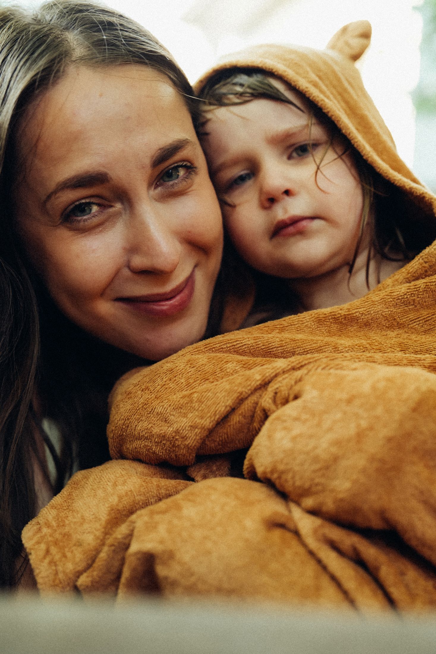 Mom with her little daughters — Wedding/Love story/Family #38