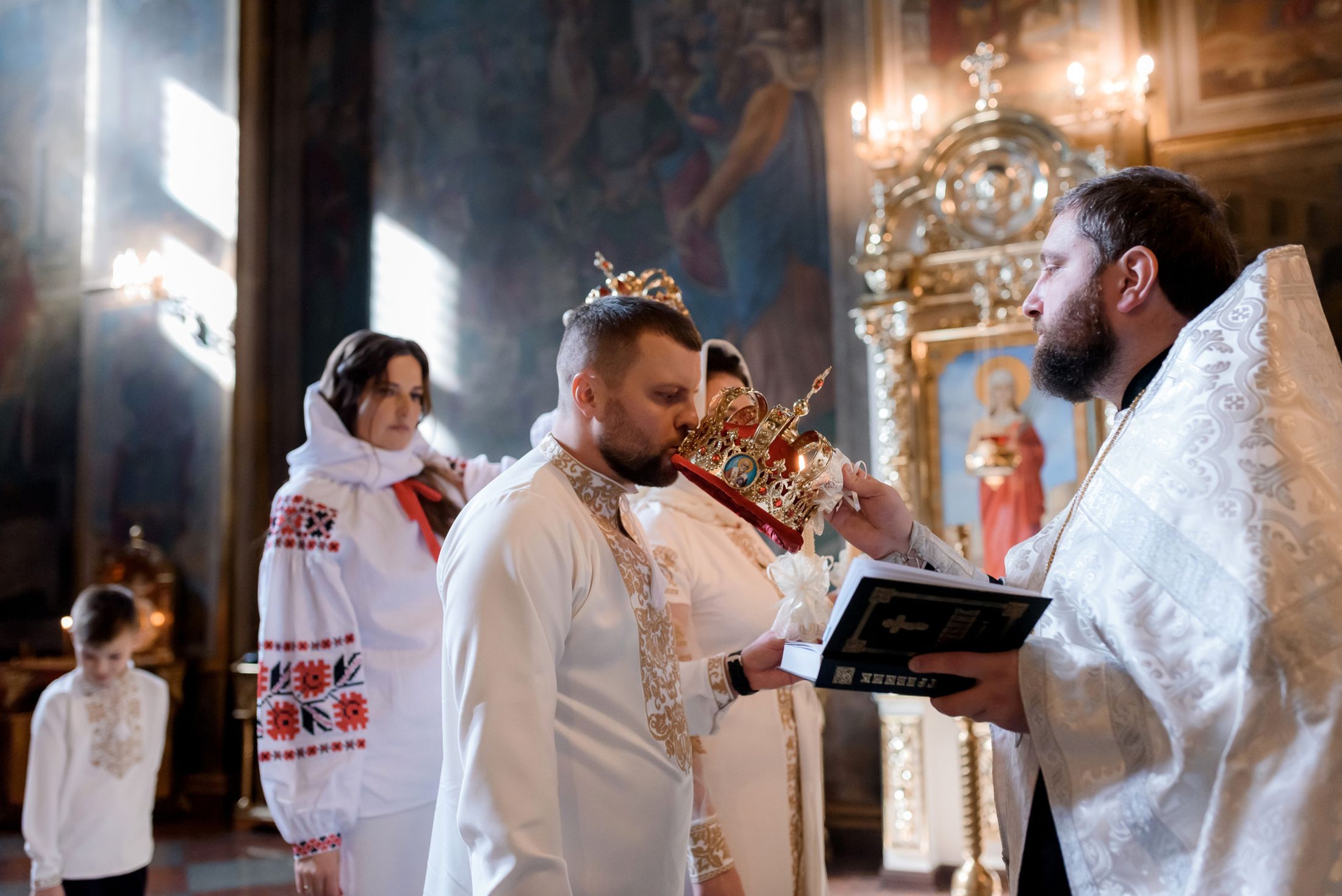 Вінчання Катерини та Артема. Михайлівський собор — Таїнство хрещення та вінчання #5