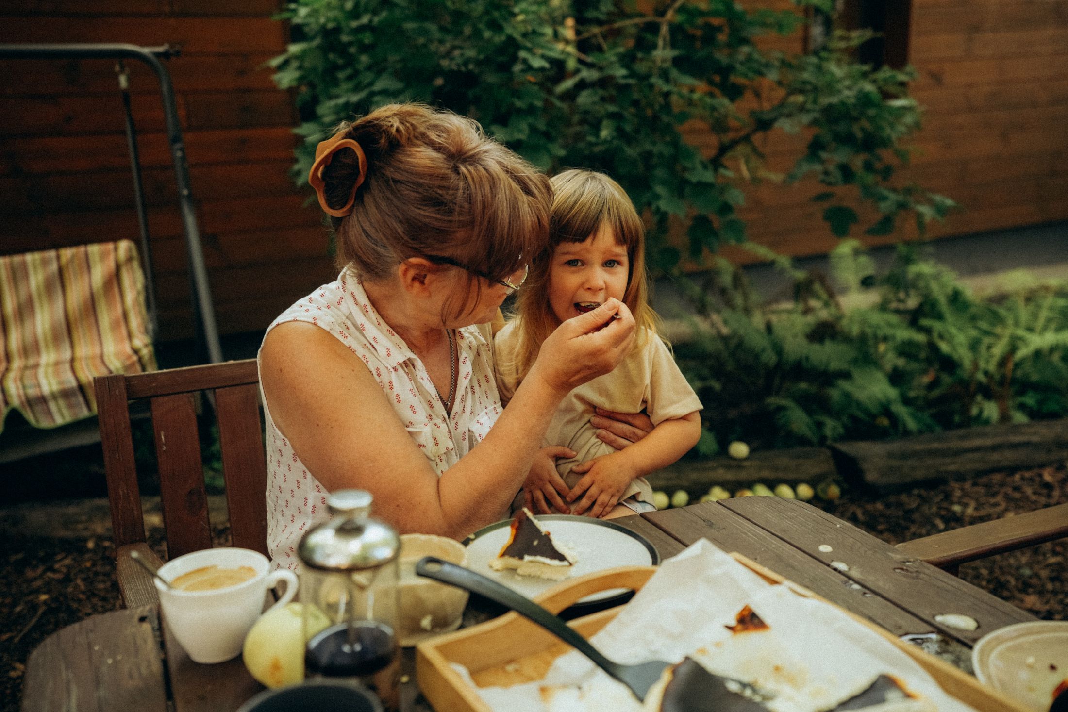 Mom with her little daughters — Wedding/Love story/Family #9