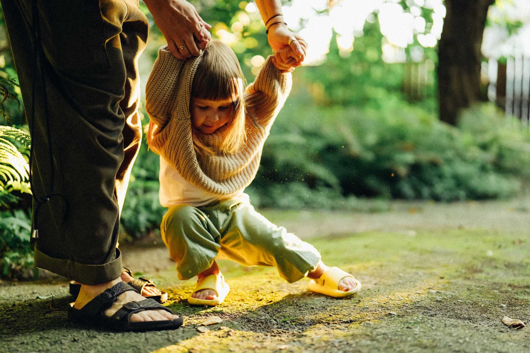 Mom with her little daughters — Wedding/Love story/Family #80